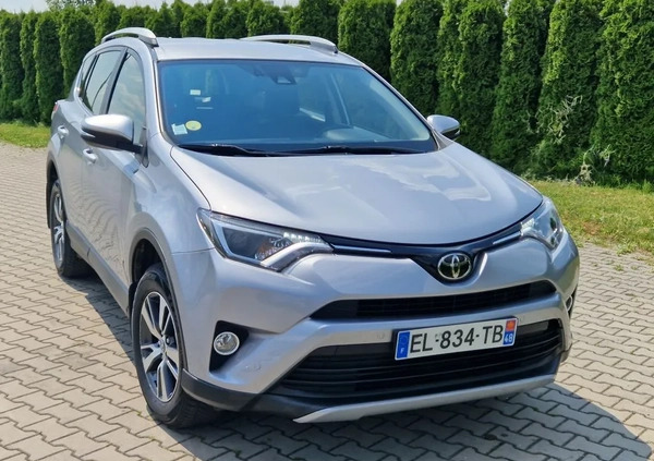 Toyota RAV4 cena 75800 przebieg: 111290, rok produkcji 2017 z Kielce małe 46